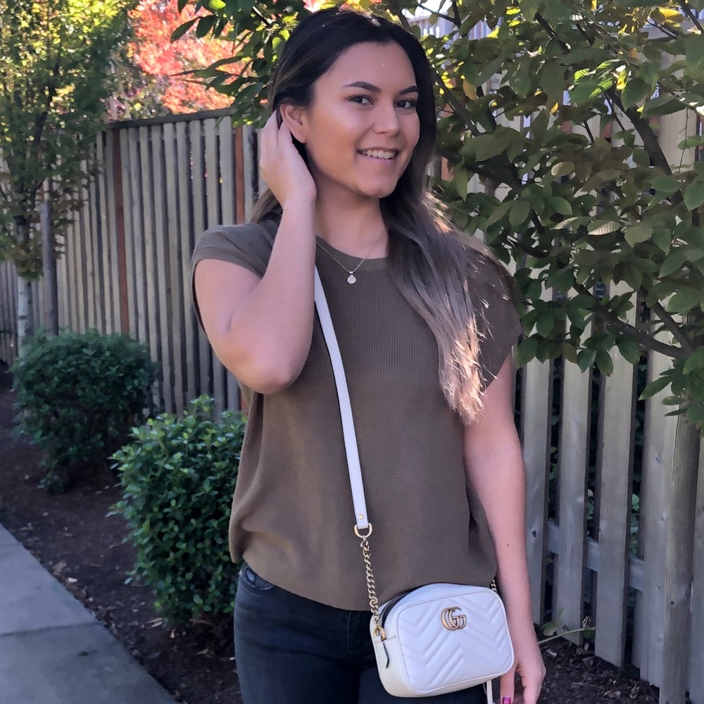 Meet your Posher, Amy